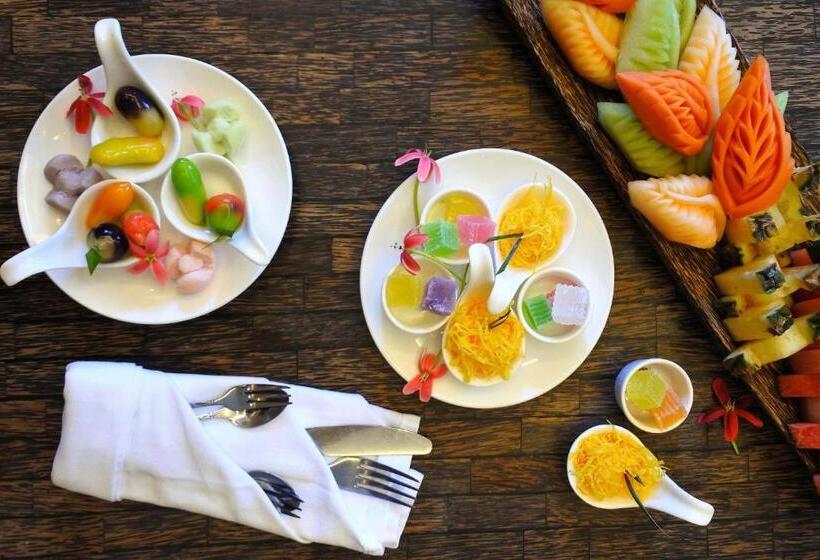استراحتگاه Dhevan Dara Beach Villa Kuiburi