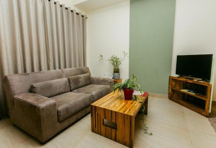 Roots Apartment