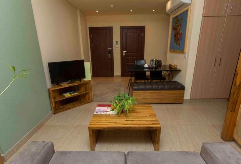 Roots Apartment