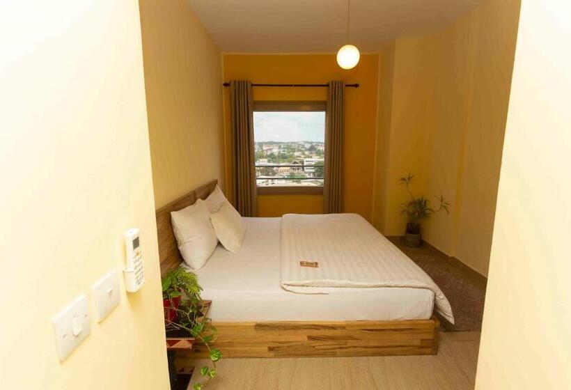 Roots Apartment