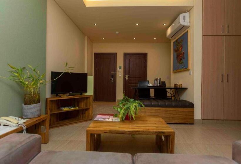 Roots Apartment
