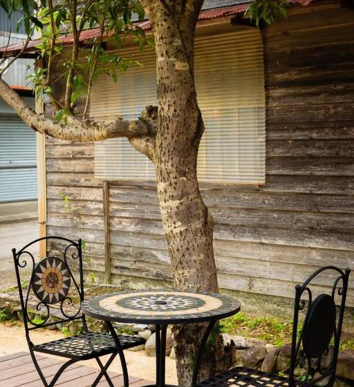 فندق صغير Next Chapter   Guesthouse   Kito