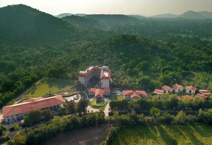 酒店 Bhanu The Fern Forest Resort & Spa, Jambughoda