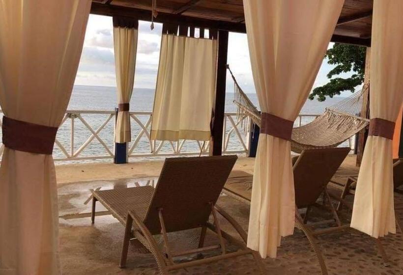 فندق Treasure By The Sea Resort   Happy Hill