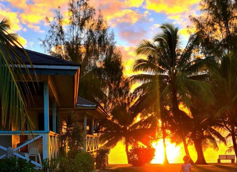 مُتل Sunny Beach Bungalows   Aitutaki