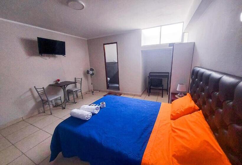 پانسیون Residencia Benavides