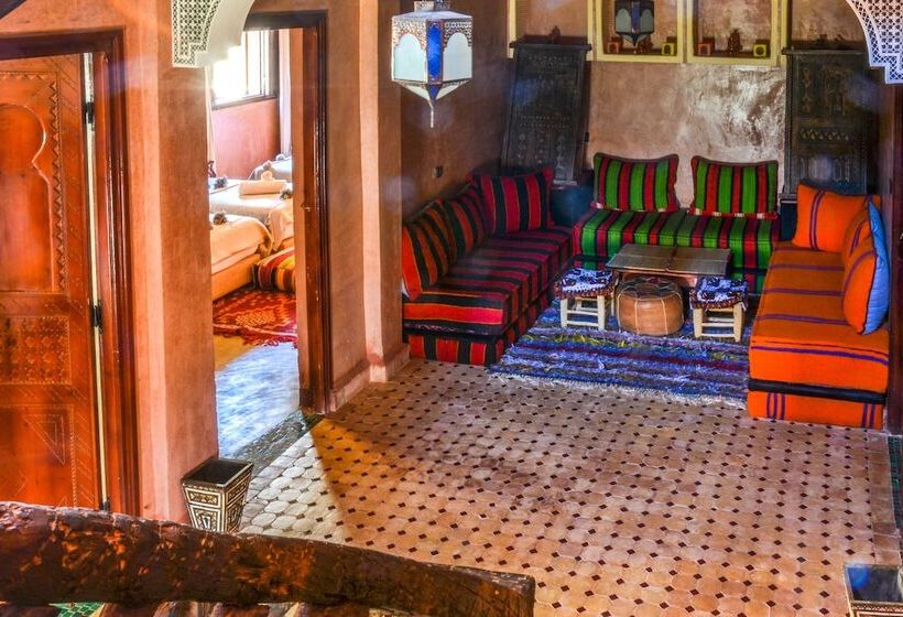 پانسیون Room In Lodge  Authentic And Pittoresque Room For 3 People In Tamatert, Morocco