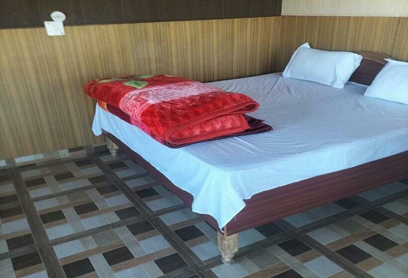 هتل Aangan Resort, Bageshwar