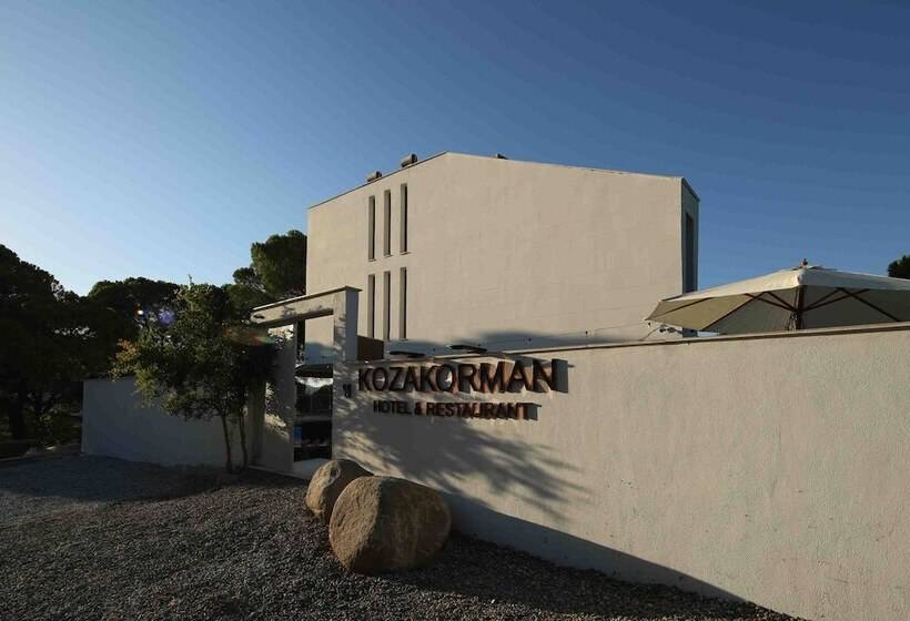 Kozakorman Hotel & Restaurant