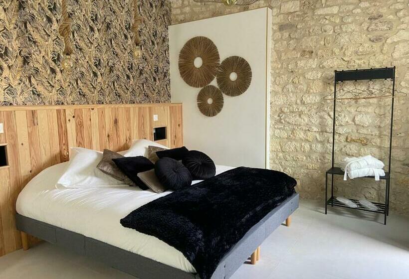 Отель Les Lodges Du Quereux