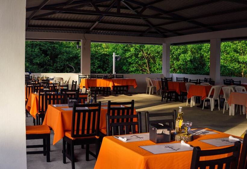 هتل Majahual Resort
