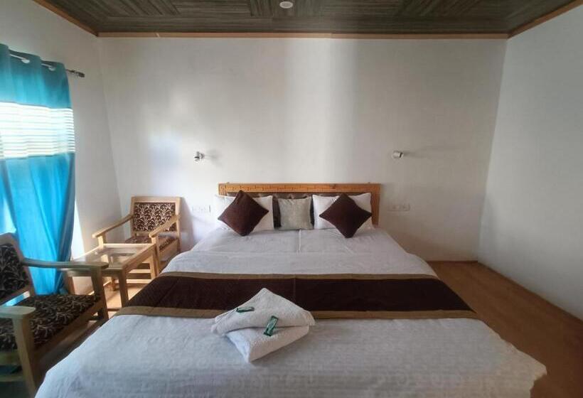 펜션 Himalayan Regal House