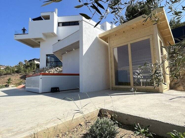 ペンション Suite 28