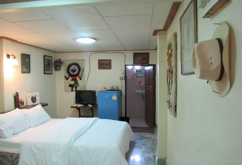 펜션 The Sunrise Beach Cafe And Guesthouse
