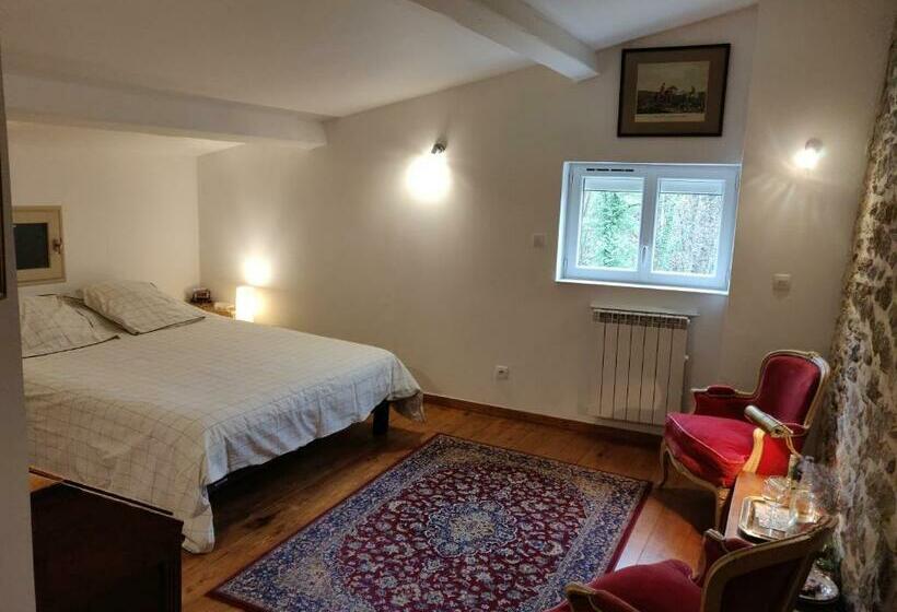住宿加早餐  Chambre Double En Pleine Nature La Clairière De L Ange