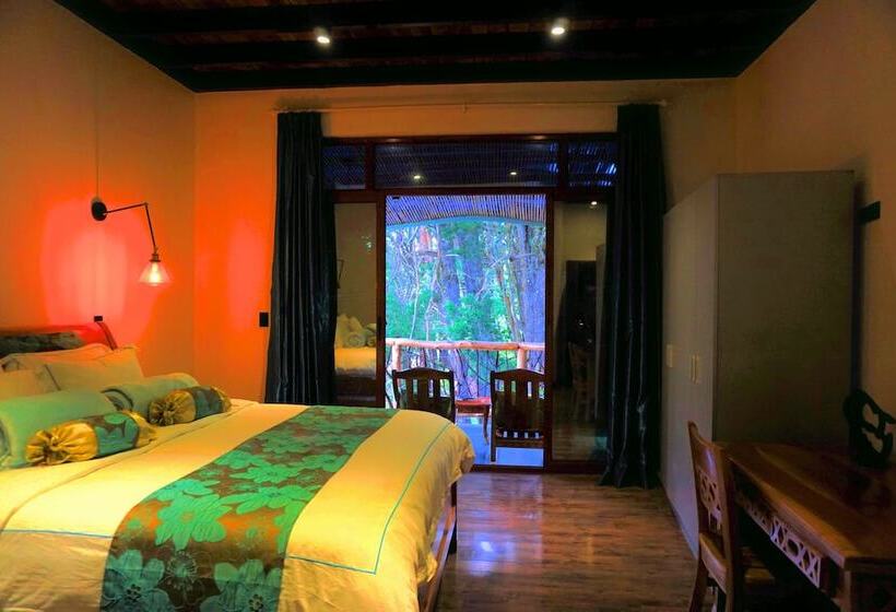 פנסיון Room In Guest Room  Room With Jacuzzi, Vacation Spa House With Turkish Bath