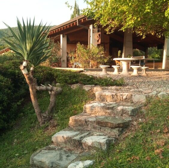 هتل Agriturismo Renzano Garden Apartments