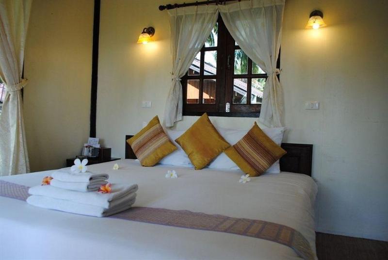 ホテル Am Samui Resort Taling Ngam