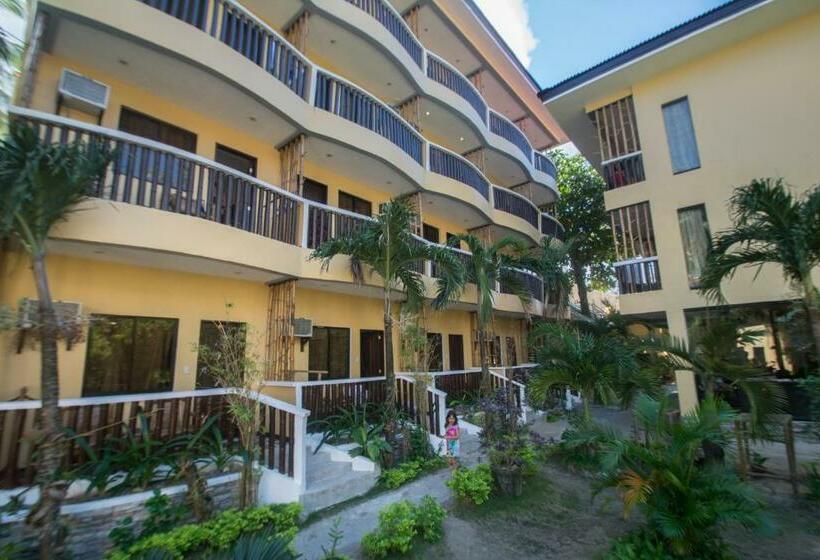 هتل Bamboo Beach Resort & Restaurant