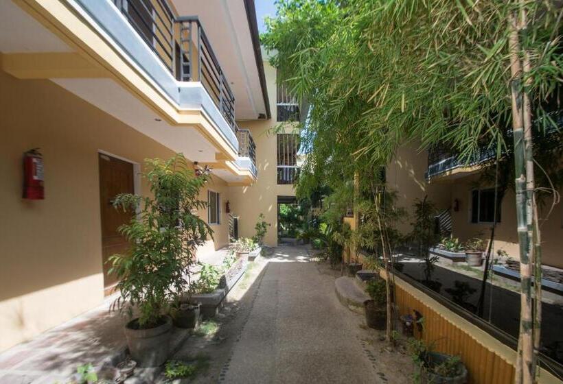 هتل Bamboo Beach Resort & Restaurant