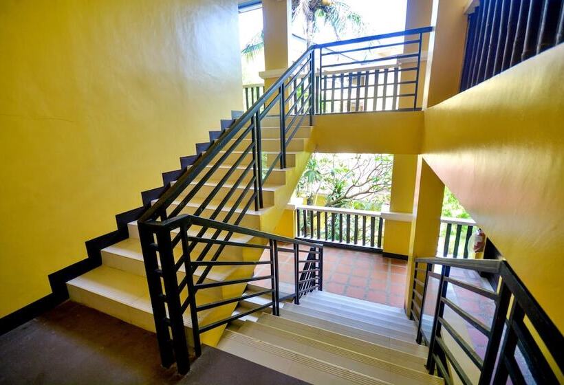 هتل Bamboo Beach Resort & Restaurant