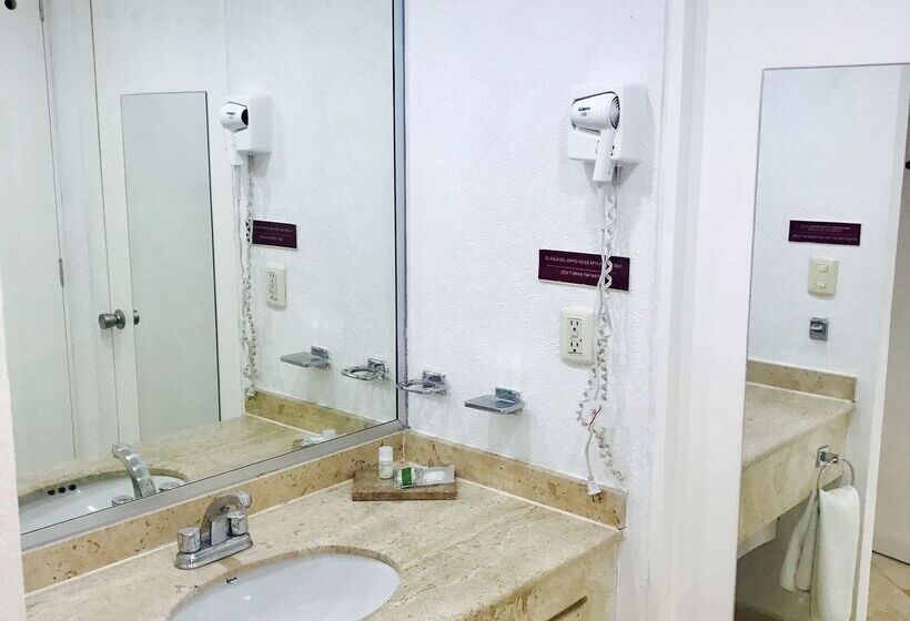 فندق Best Western Plus Tuxtepec