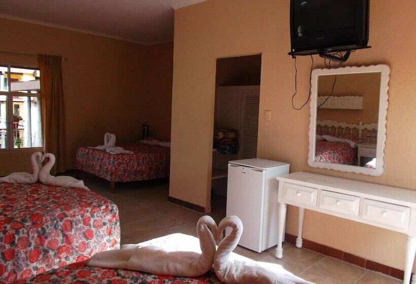 هتل El Pueblito