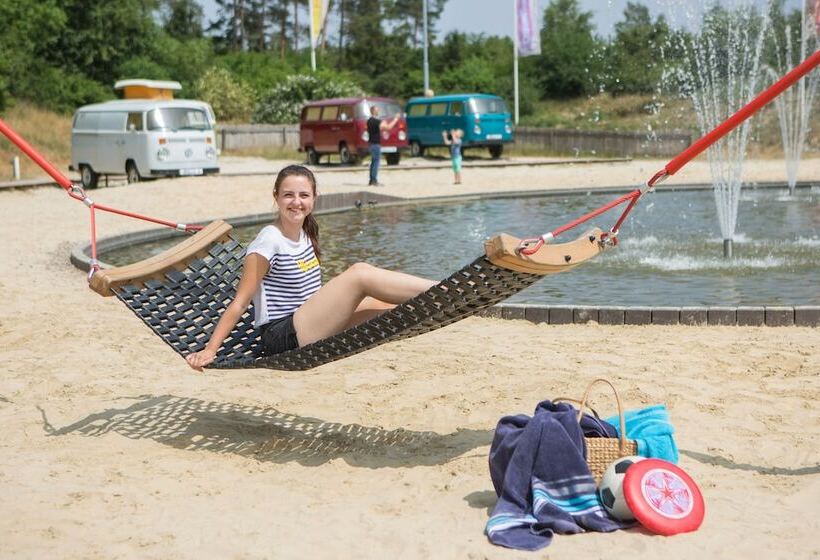 هتل Heide Park Holiday Camp