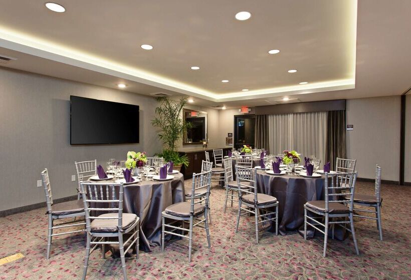هتل Hilton Garden Inn Irvine/orange County Airport