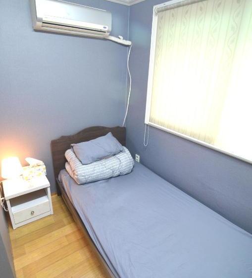 Hotel Kimchee Hongdae Guesthouse