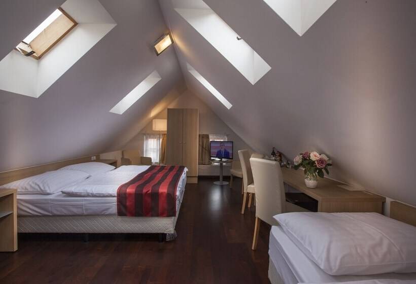 Fotos del hotel Residence U Malvaze:  8