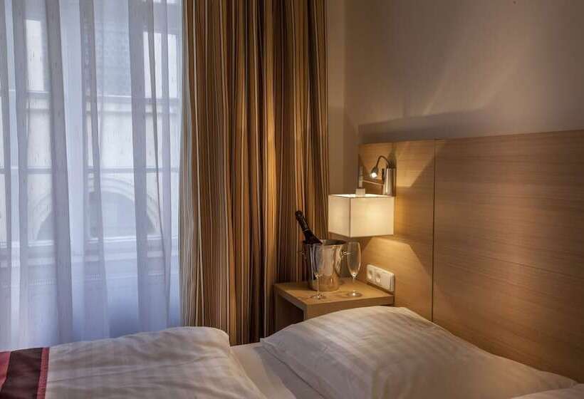 Fotos del hotel Residence U Malvaze:  48