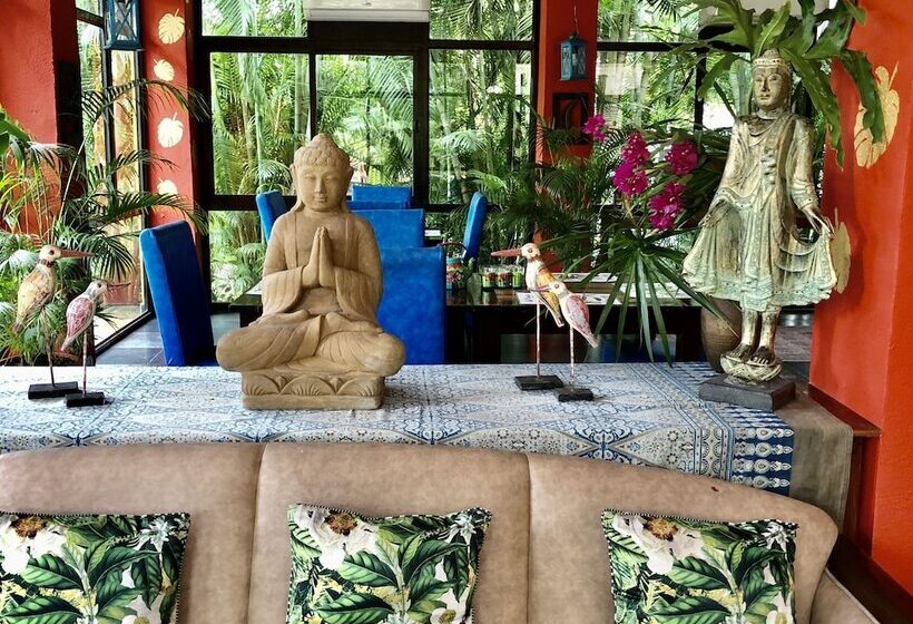 בית מלון כפרי Mango Beach House Kihim Alibaug