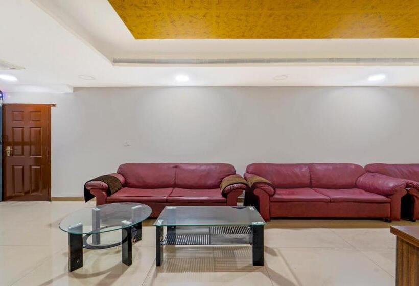 Hotel Treebo Ngh Transit