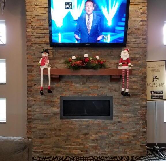 בית מלון כפרי Okoboji Inn & Suites