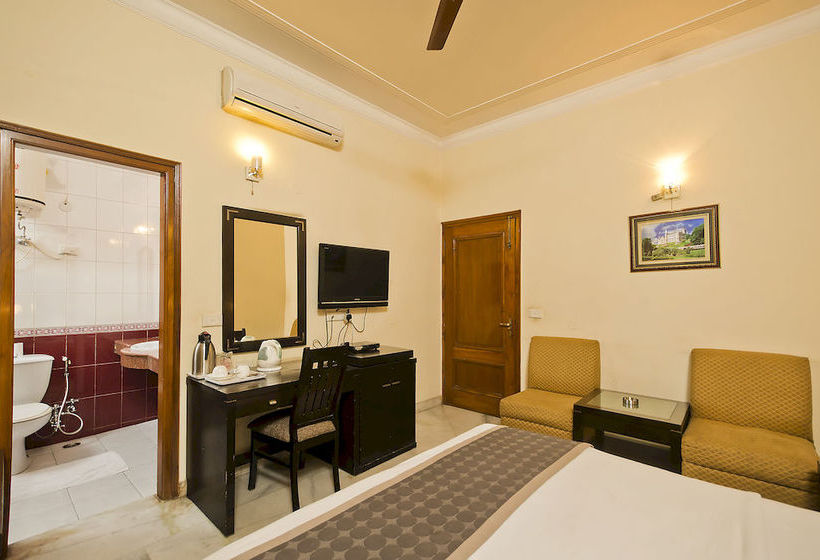 Hotel Oyo Rooms Gk 1 Premier