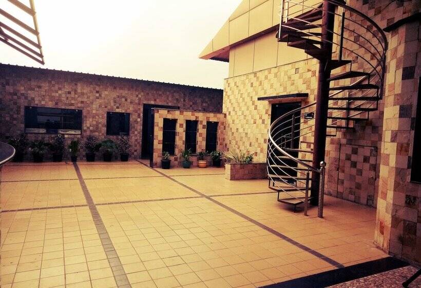 هتل Renest Jaipur