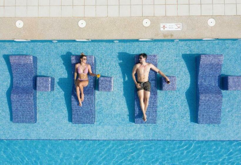 هتل Riu Turquoise - All Inclusive