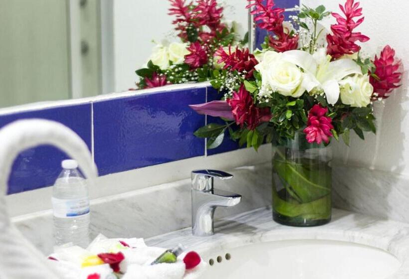 هتل Santa Cruz Huatulco