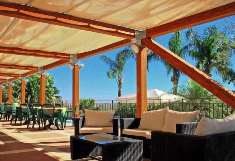 فندق Agriturismo Roccadia