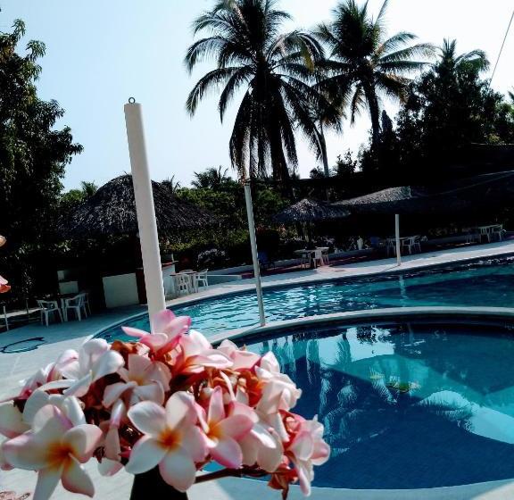 هتل Y Club Campestre Altos Paraiso