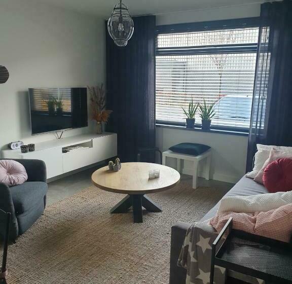 تختخواب و صبحانه Ruunerwoldse Stekkie Met Eigen Badkamer