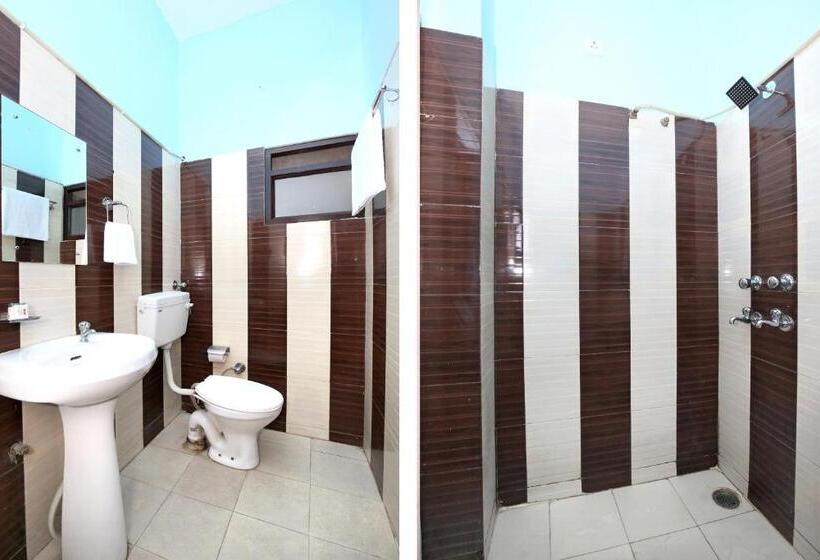 호텔 Oyo 11886  Crystal