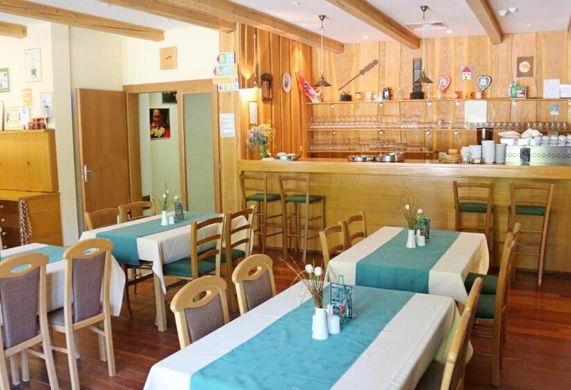 Aparthotel Snjezna Kraljica