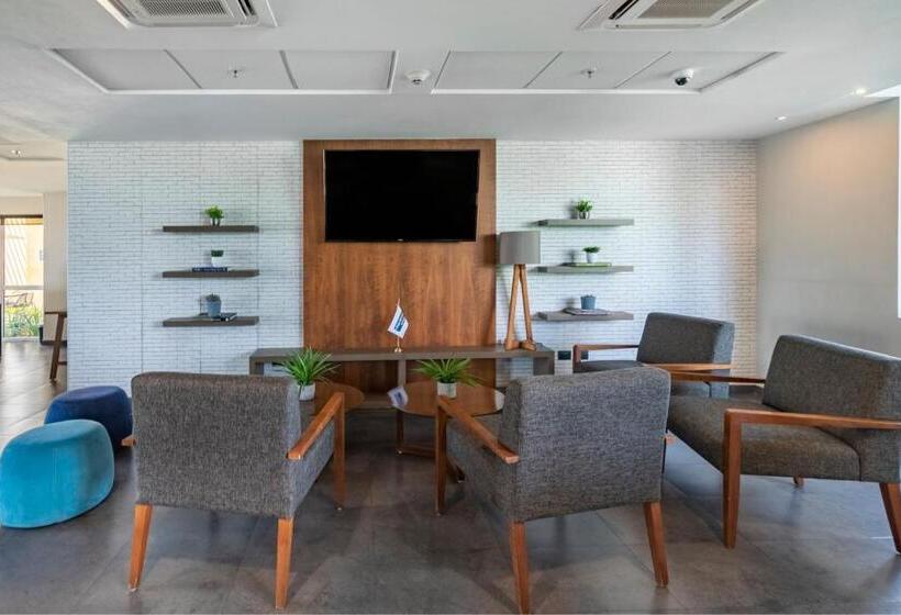 فندق City Express By Marriott Tuxpan