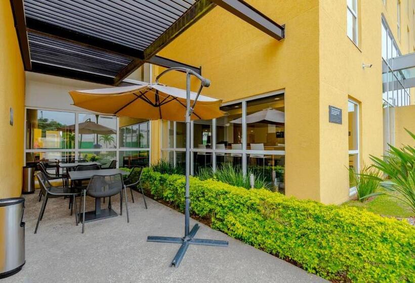 فندق City Express By Marriott Tuxpan