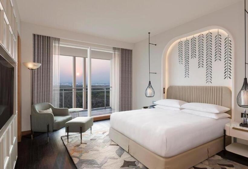 Fotos del hotel Crowne Plaza Jaipur Tonk Road, An Ihg:  2