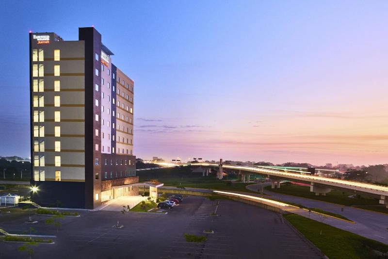هتل Fairfield Inn & Suites By Marriott Villahermosa Tabasco