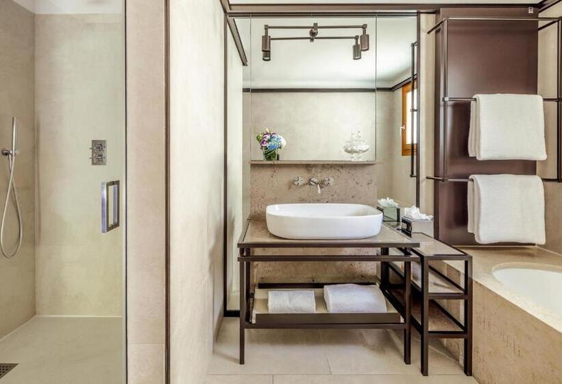 هتل Tivoli Portopiccolo Sistiana Wellness Resort & Spa