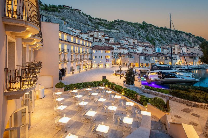 هتل Tivoli Portopiccolo Sistiana Wellness Resort & Spa